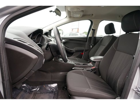 Used 2016 Ford Focus SE image 12