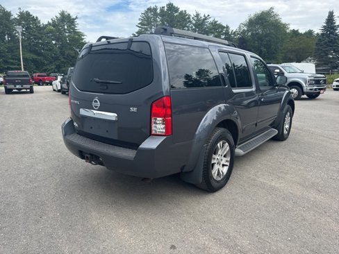 Used 2010 Nissan Pathfinder SE w/ SE Premium Journey Pkg image 4