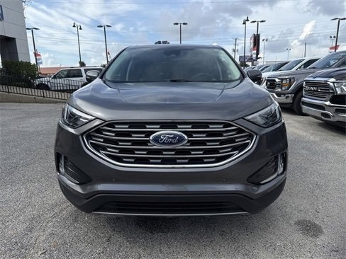 Used 2022 Ford Edge Titanium image 16