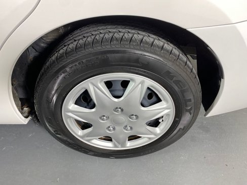 Used 2015 Toyota Corolla L image 24