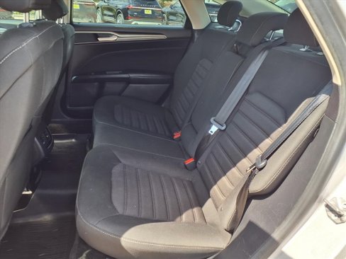 Used 2018 Ford Fusion SE w/ Fusion SE Technology Package image 20