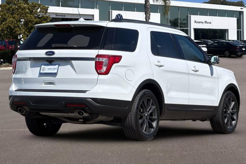 Used 2019 Ford Explorer XLT w/ Equipment Group 202A image 4