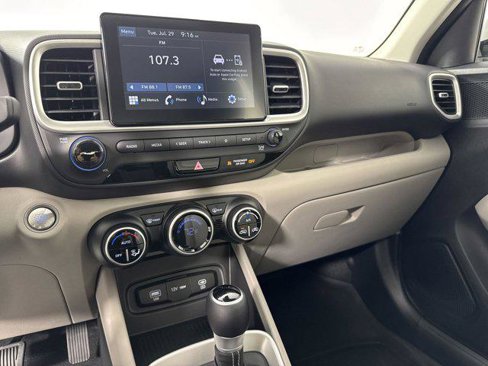 New 2025 Hyundai Venue SEL image 33