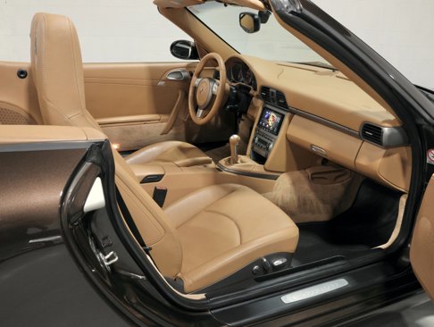 Used 2008 Porsche 911 Cabriolet image 41