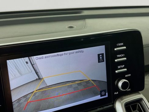 Used 2021 Kia Sorento S w/ Panoramic Sunroof Package image 13
