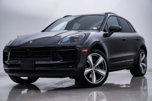 Certified 2024 Porsche Macan image 1