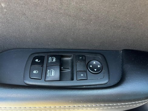 Used 2022 Dodge Challenger GT image 10