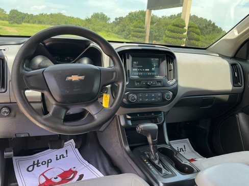 Used 2018 Chevrolet Colorado W/T image 11