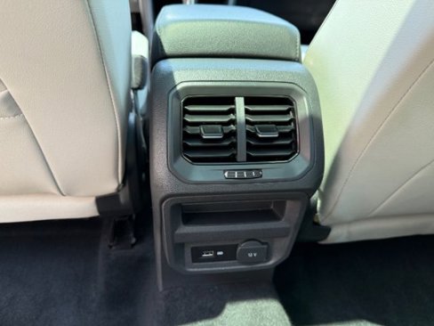 Used 2019 Volkswagen Tiguan SEL R-Line w/ 3rd Row Seat Package image 25