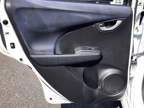 Used 2010 Honda Fit Sport image 30