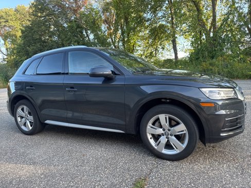 Used 2018 Audi Q5 2.0T Premium image 2