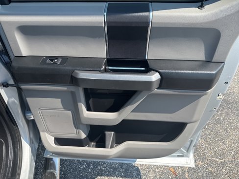 Used 2018 Ford F150 XLT image 19