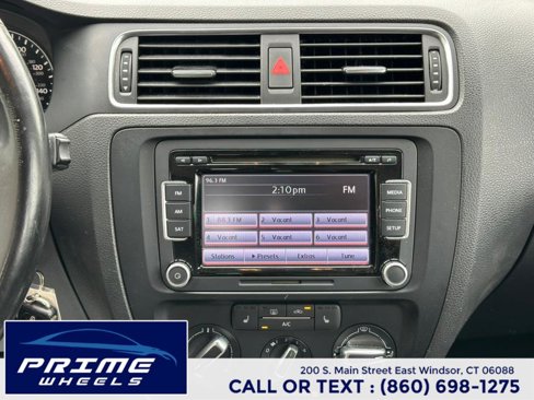 Used 2013 Volkswagen Jetta SE image 21