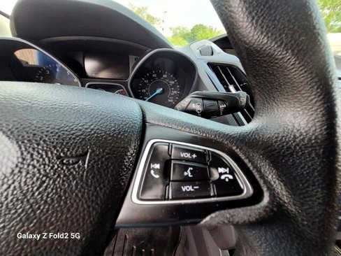 Used 2017 Ford Escape S image 20