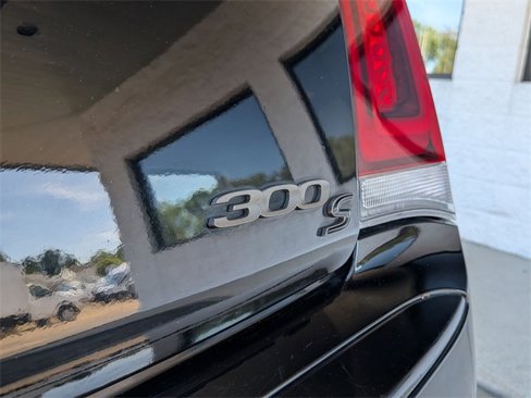 Used 2016 Chrysler 300 S image 10