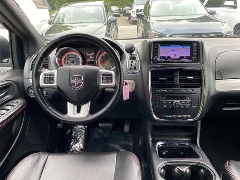 Used 2019 Dodge Grand Caravan GT image 8