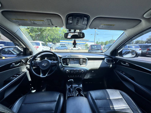 Used 2018 Kia Sorento EX image 17