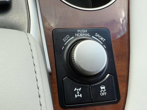 Used 2018 Lexus RX 350L w/ Premium Package image 25