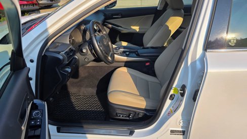 Used 2018 Lexus IS 300 F Sport image 10