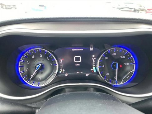 New 2025 Chrysler Pacifica Select image 16