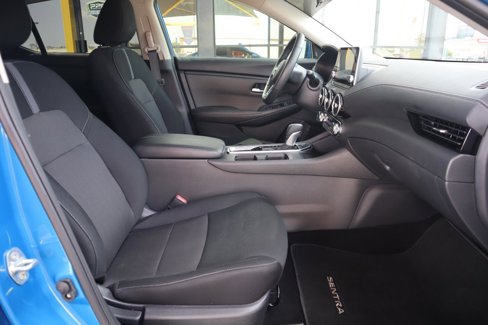 Used 2025 Nissan Sentra SV w/ All-Weather Package image 39