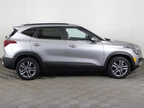 Used 2021 Kia Seltos S image 16