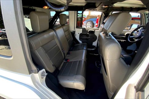 Used 2010 Jeep Wrangler Unlimited Sahara w/ Dual Top Group image 18