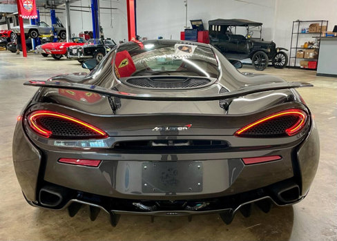 Used 2017 McLaren 570S image 25