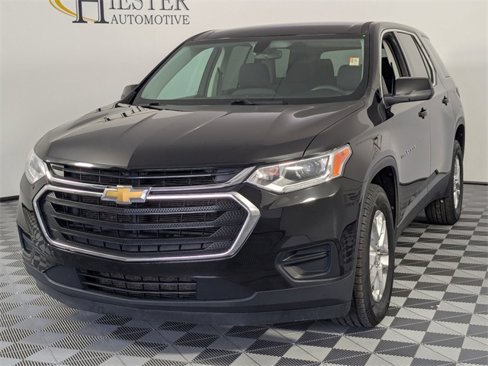 Used 2021 Chevrolet Traverse LS image 4