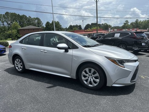 Used 2024 Toyota Corolla LE image 2