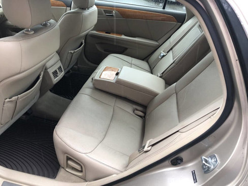 Used 2006 Toyota Avalon Limited image 18