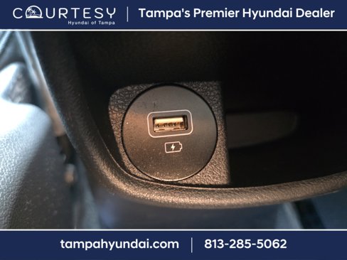 Certified 2022 Hyundai Kona Limited image 12