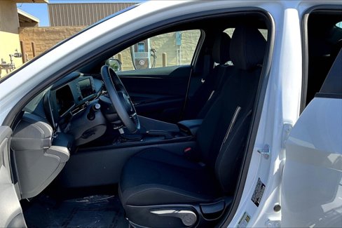 Certified 2025 Hyundai Elantra Sport image 14