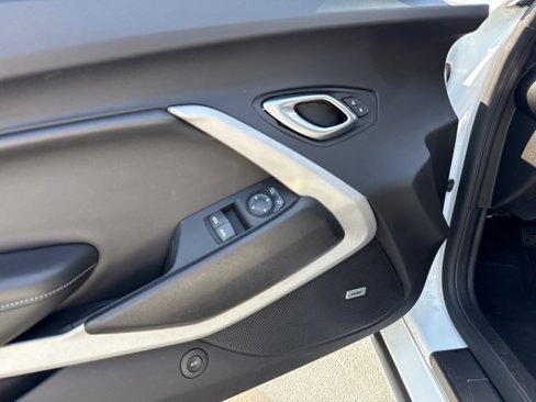 Used 2019 Chevrolet Camaro LT w/ RS Package image 16