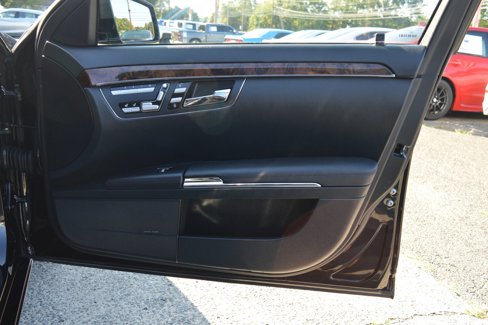 Used 2010 Mercedes-Benz S 550 4MATIC image 29