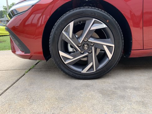 New 2025 Hyundai Elantra Sport image 11