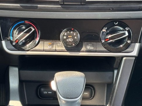 Used 2021 Kia Seltos LX image 14