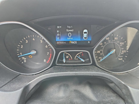 Used 2015 Ford Focus SE w/ SE Sport Package image 19
