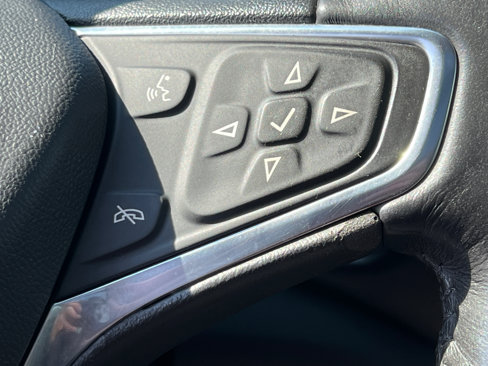 Used 2017 Chevrolet Malibu LT w/ Leather Package image 20
