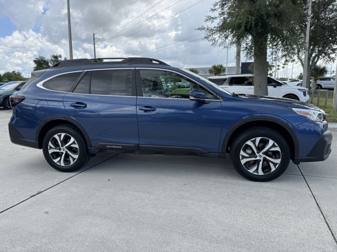 Used 2021 Subaru Outback Limited image 3