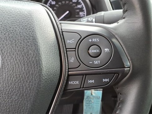 Used 2024 Toyota Camry SE image 19