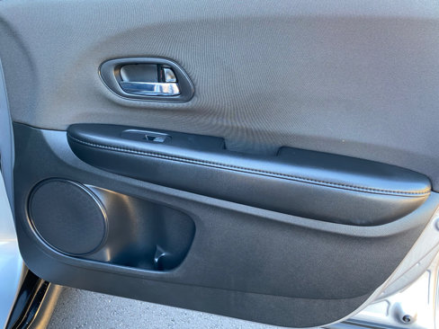 Used 2019 Honda HR-V Sport image 40