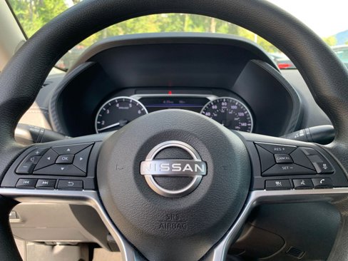 Used 2024 Nissan Sentra SV image 25