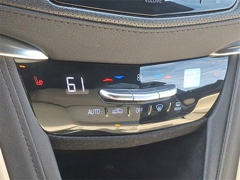 Used 2019 Cadillac XT5 Luxury image 16