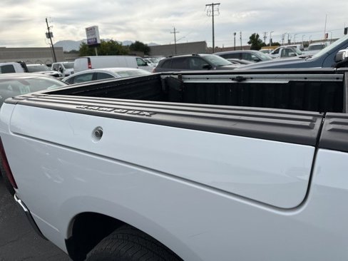 Used 2012 RAM 1500 Big Horn w/ Luxury Group image 4