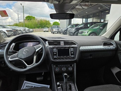 Used 2024 Volkswagen Tiguan S image 21