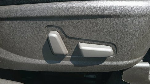 Used 2020 Hyundai Santa Fe Limited image 10