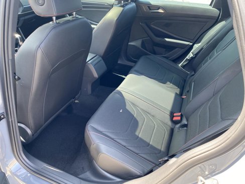 Used 2019 Volkswagen Jetta GLI Autobahn image 14