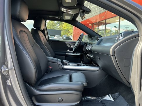 Used 2021 Mercedes-Benz GLA 250 w/ Premium Package image 30