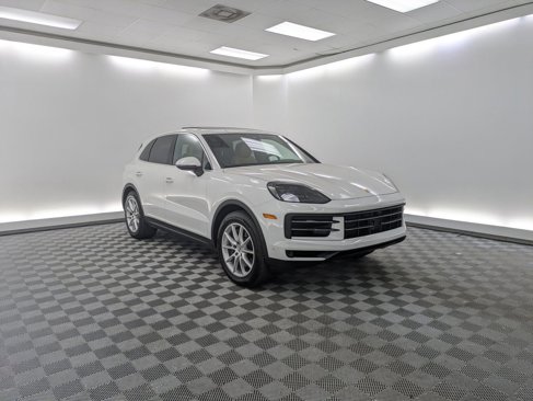 Used 2025 Porsche Cayenne image 7